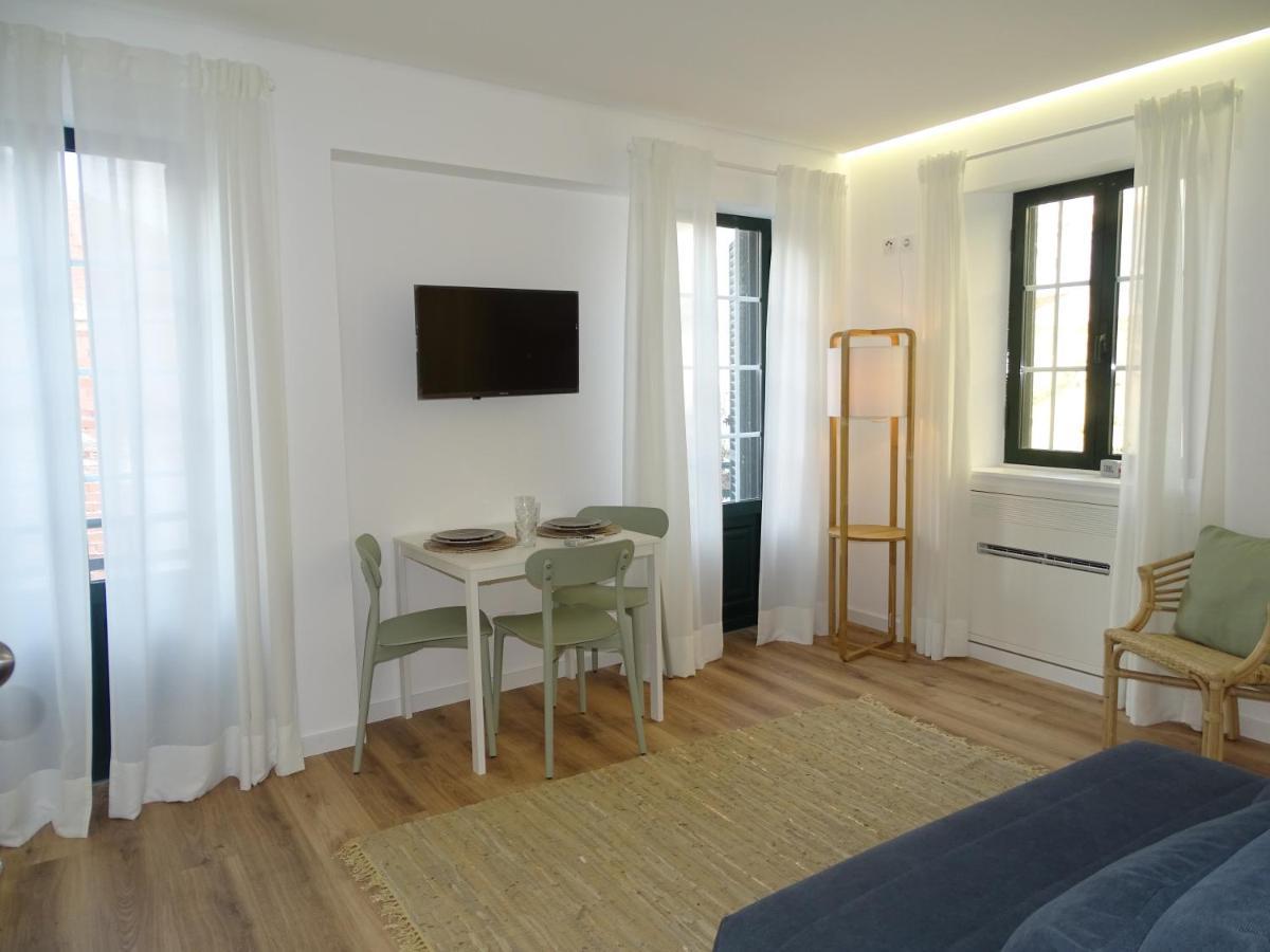Casa Do Largo Apartment *